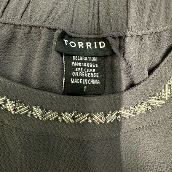 TORRID Embellished Neck Crepe Tank Top Charcoal Grey Size‎ 1/XL - Picture 9 of 9